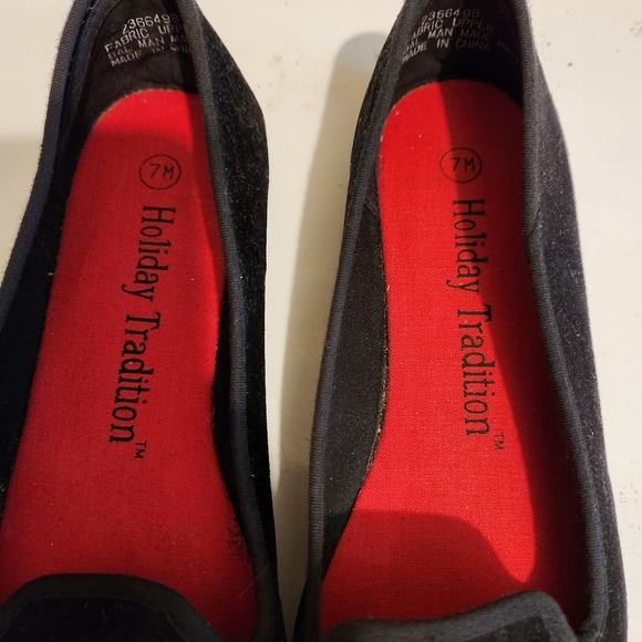 Holiday Tradition Santa Embroidered Flats - Picture 5 of 5